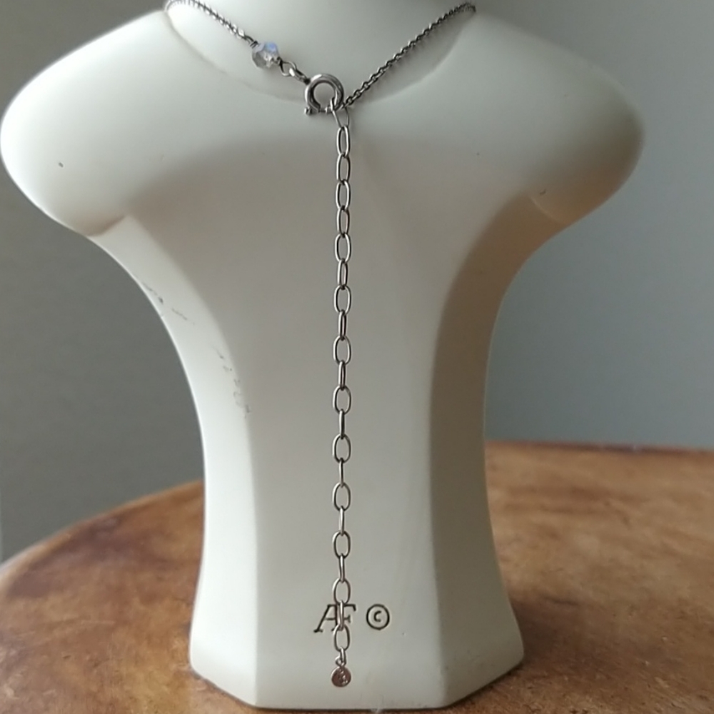 925 Sterling Silver Hammered Labradorite Handmade Necklace - Picture 5 of 10